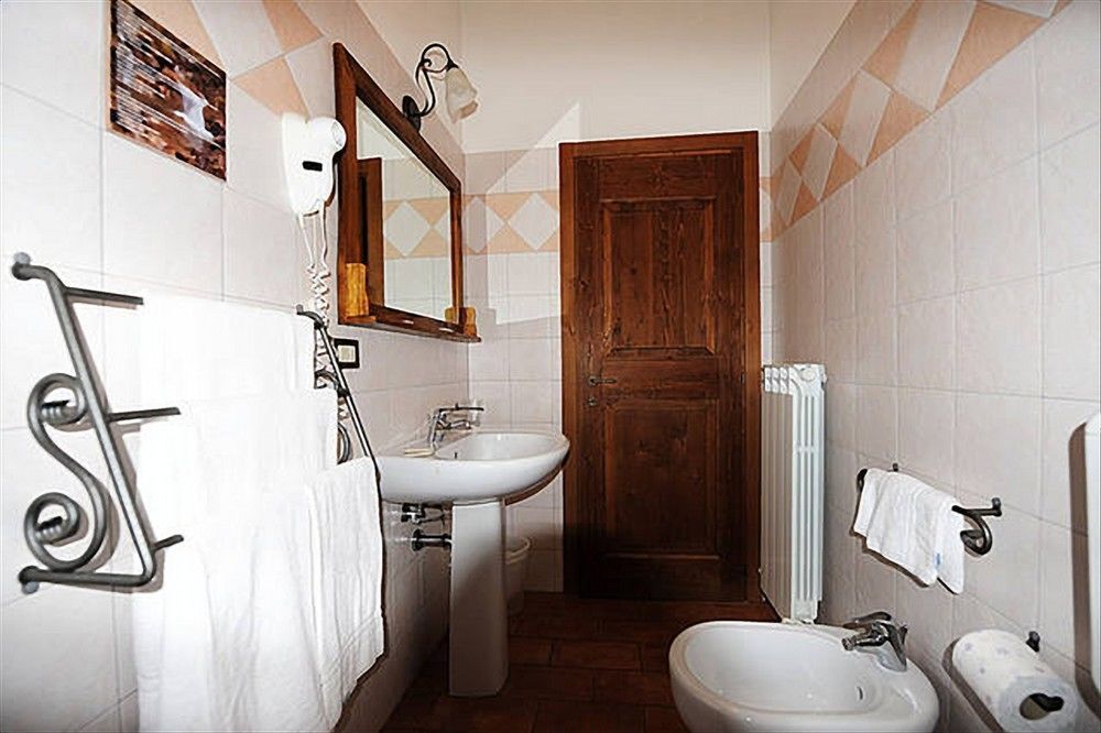 Agriturismo La Ferraia Pianello  المظهر الخارجي الصورة